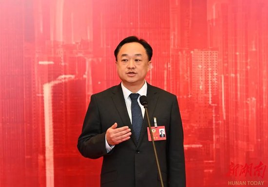 图片系长沙银行副行长白晓