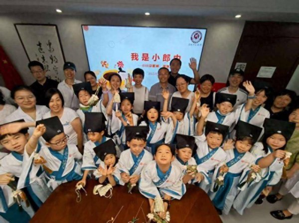 忠琦配资 北京朝阳构建健康社区 25组亲子家庭感受中医药魅力